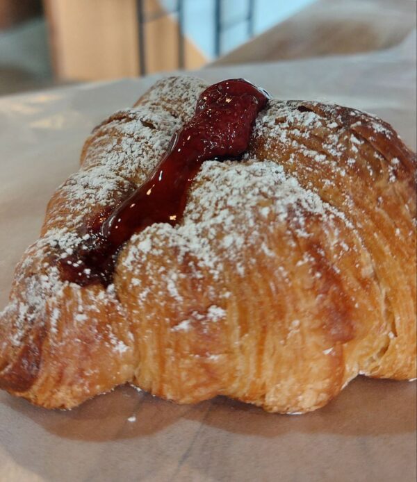 Croissant, Strawberry